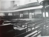 The large meeting room with view of gallery
